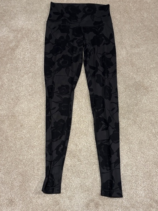 lululemon athletica Pants - Lululemon Black and Gray Floral Print High-Waisted full length legging size 8